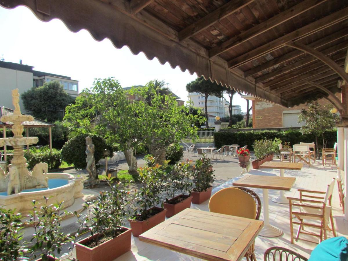לידו די קאמאיורה Hotel Villa Colombo מראה חיצוני תמונה