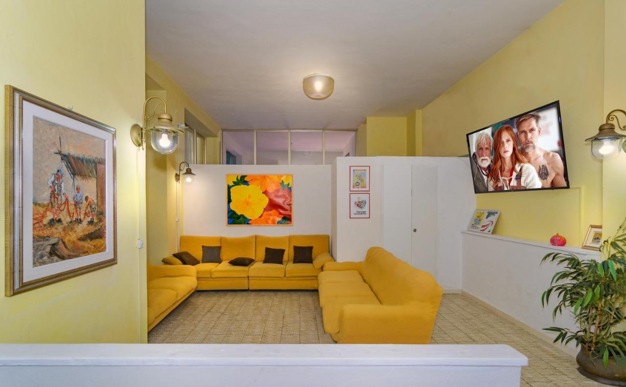 לידו די קאמאיורה Hotel Villa Colombo מראה חיצוני תמונה