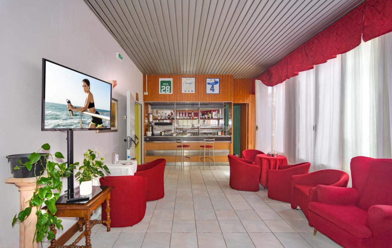 לידו די קאמאיורה Hotel Villa Colombo מראה חיצוני תמונה