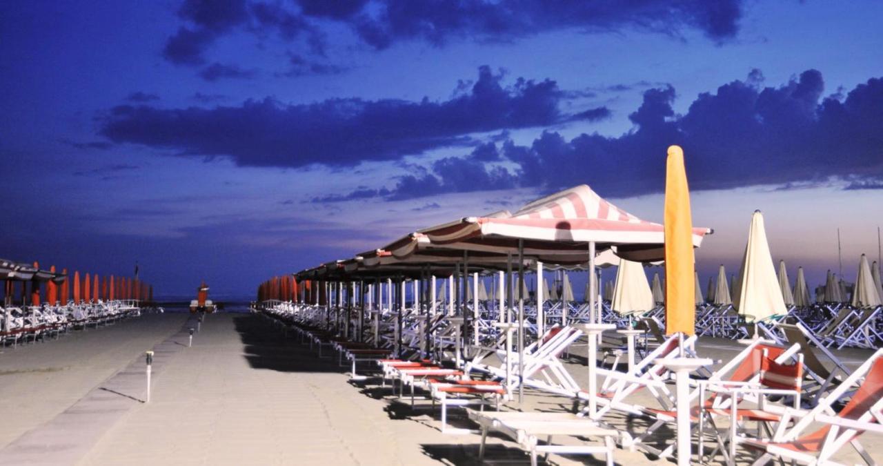 לידו די קאמאיורה Hotel Villa Colombo מראה חיצוני תמונה